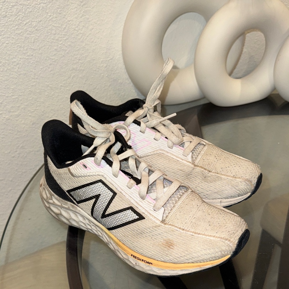 New Balance Women's Athletic Shoes - Black and Cream
